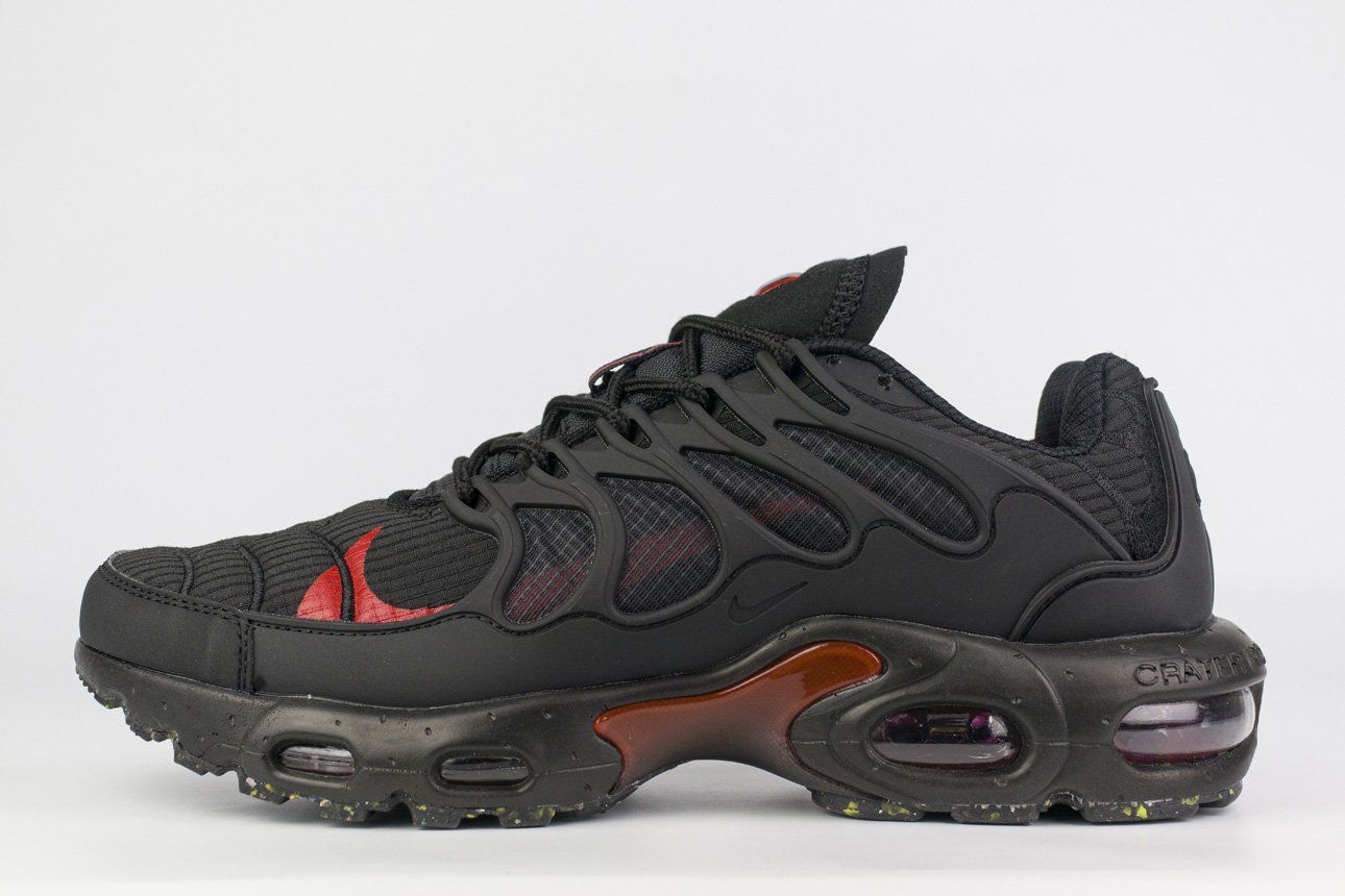 Nike air max plus black orange best sale